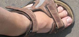 sandals for walking long distances