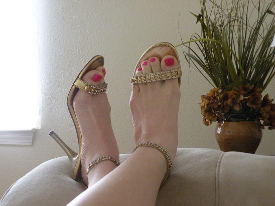 Show Off Your Cute Pedicure, Wear Sandals