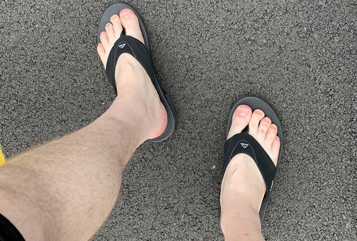Wearing out the cozy flip-flops for athlete’s foot from Reef store