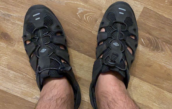 Using the lightweight sandals for boating from Saguaro