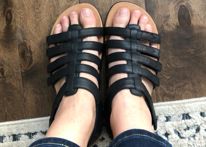 Best Sandals for Achilles Tendonitis