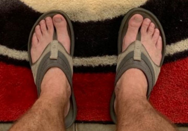 Wearing out the Teva Pajaro flip-flops in dune color