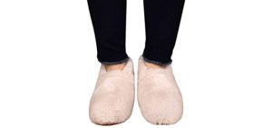 Slippers for wide feet