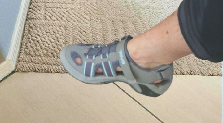 Trying the Teva Omnium Sandal in slate color