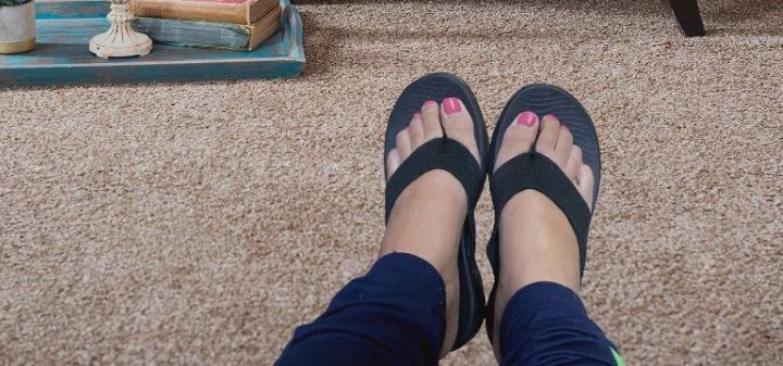 Wearing Skechers On-The-go 600-Sunny Flip-Flop in black color