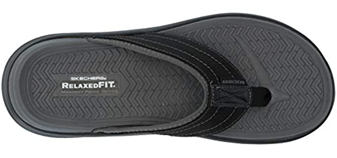 Skechers Men's Sargo Reyon Flip Flop for wide feet