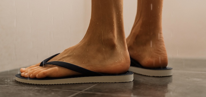 Best Waterproof Flip Flops for Showers Featured Image