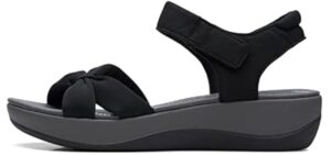 Clarks Women's Arla Shore - Sporty Sandal for Seniors