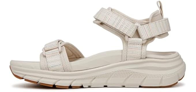 Vionic Women's  Max Wanderer - Sandal for Flat Feet