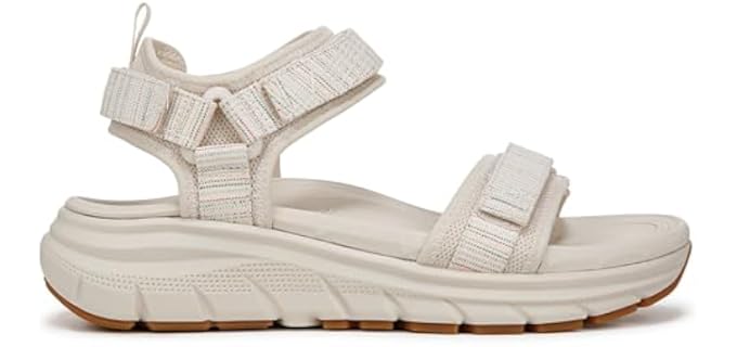 Vionic Women's  Max Wanderer - Sandal for Flat Feet