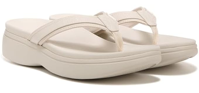 Vionic Women's High Tide Ii - Flip Flops for Flat Feet