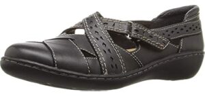 Clarks Women's Ashland Spin - Slip On Loafer Sandals for Bunions