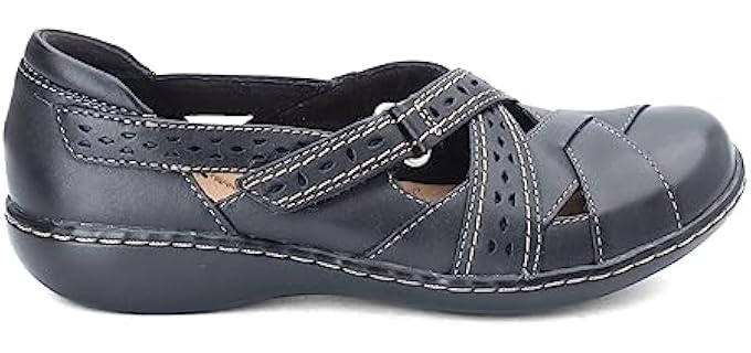 Clarks Women's Ashland Spin - Slip On Loafer Sandals for Bunions