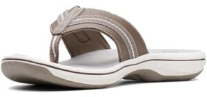 Clarks Women's Brinkley Jazz - Flip Flop for Narrow Feet