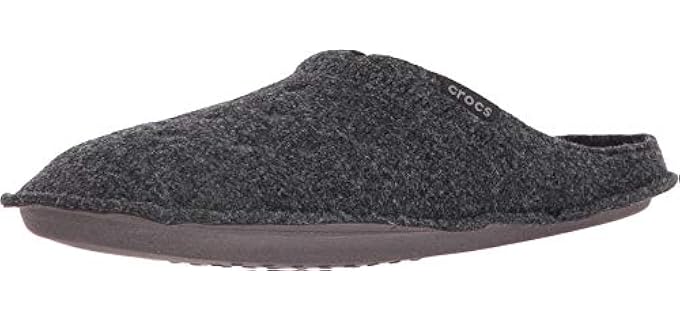 Crocs Men's Classic - Travel Slippers