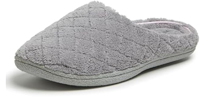 Dearfoams Women's Leslie - Quilted Slippers for Foot Pain