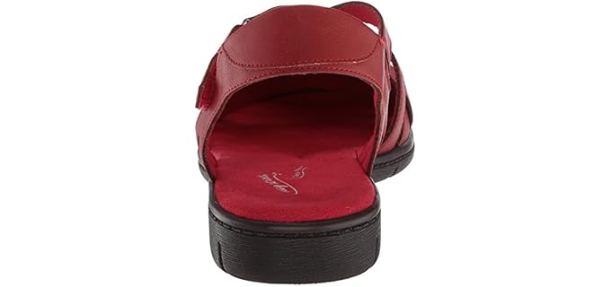Easy Street Women's Garrett - Long Toe Flat Walking Sandals
