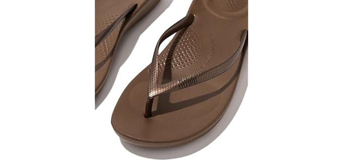 Fitflop Women's Iqushion - Cushioned Flip-Flops for Athlete’s Foot 