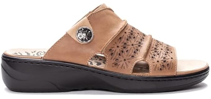 Propét Women's Gertie Slide - Sandals for Wide Feet